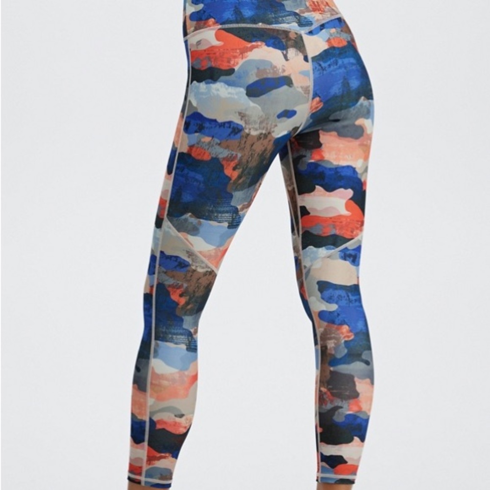 Fabletics Legging Bundle - image 4